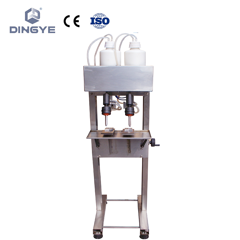 YT-2 vacuum liquid filling machine
