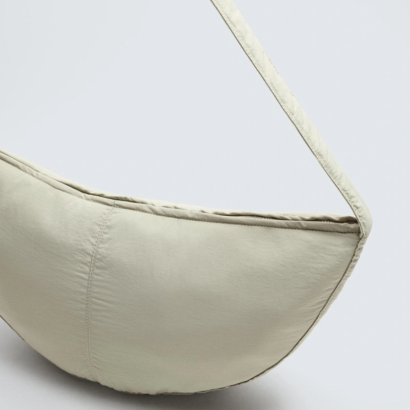 padded hobo bag details view