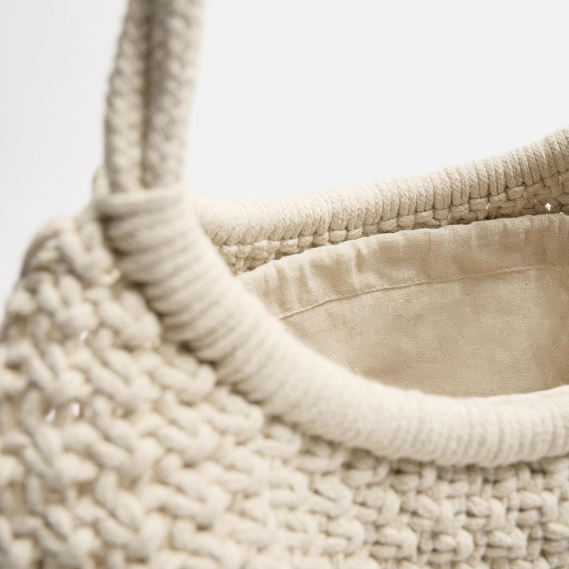 beach market tote handle detail