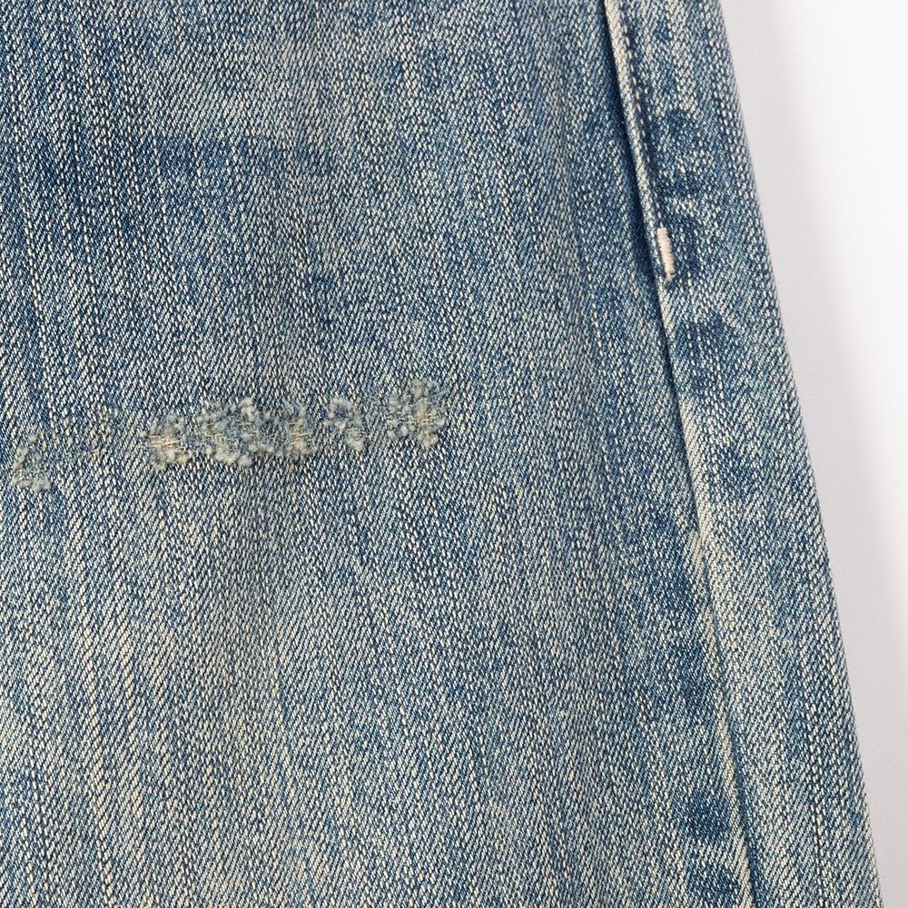 wide leg jeans streetwear details styling