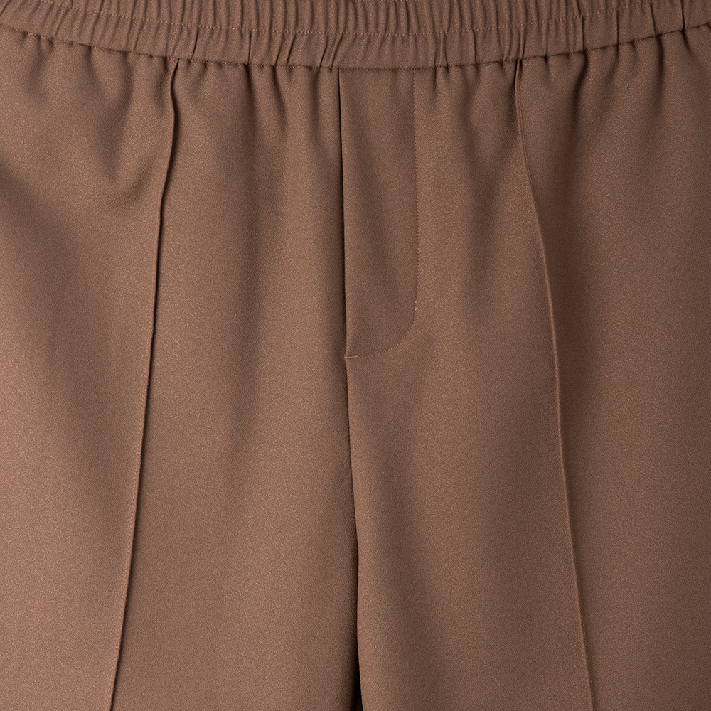 elastic waist dress pants waistband detail