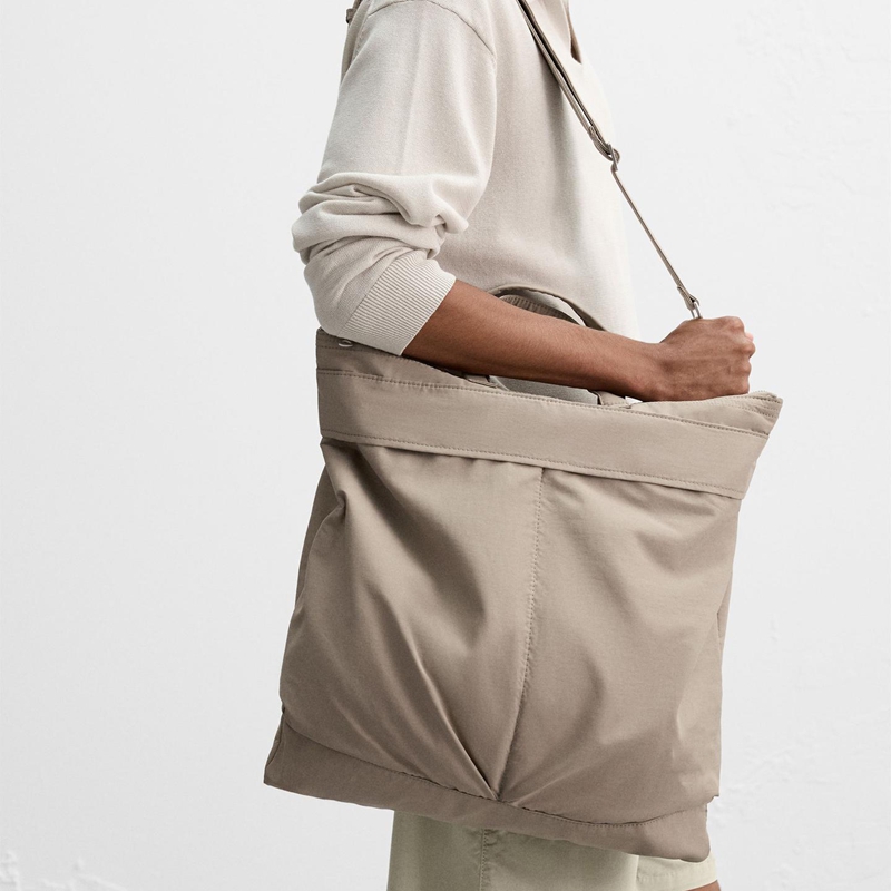laptop tote bag lifestyle view