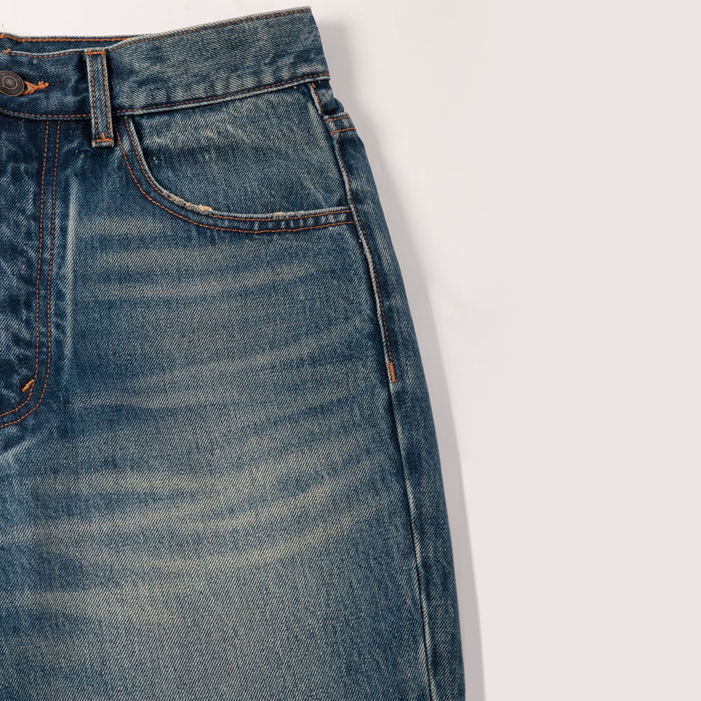 womens flare jeans pocket details view