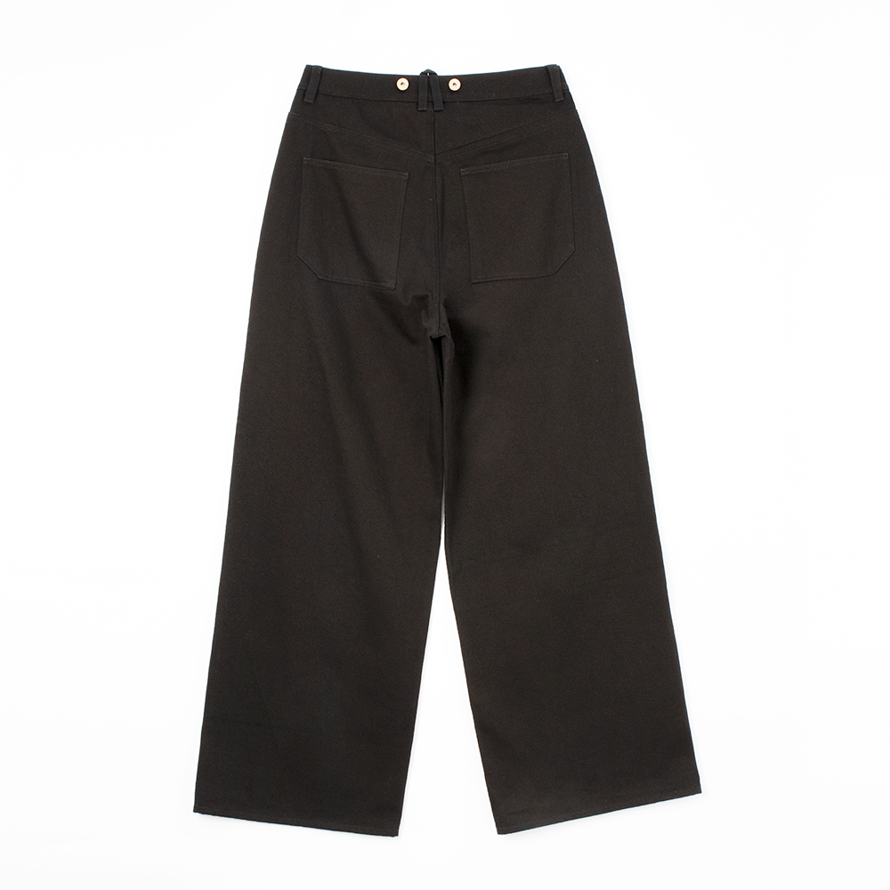 high waisted black trousers