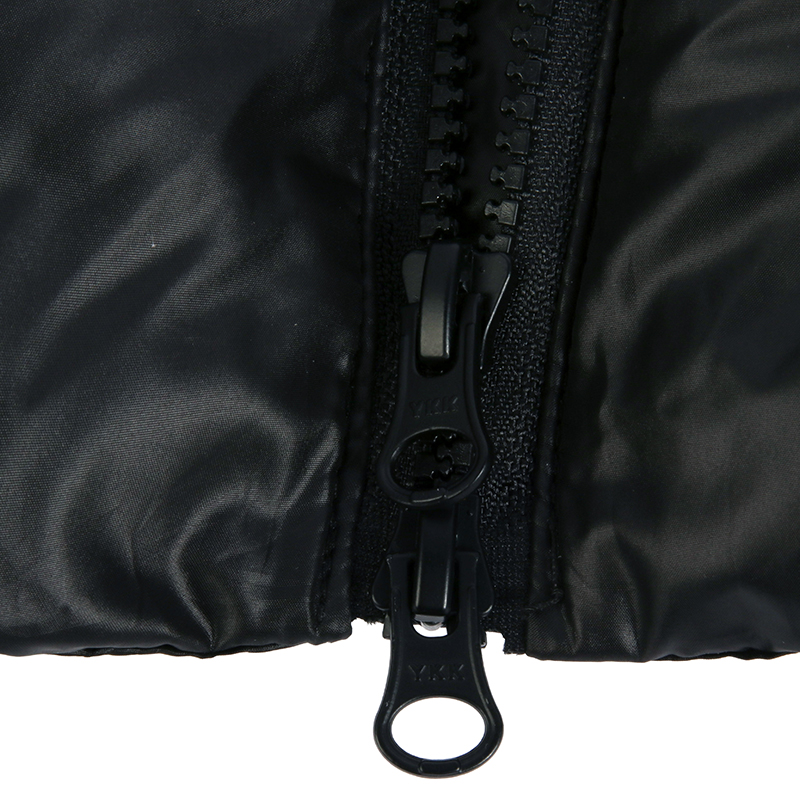 detachable sleeve puffer jacket zipper detail