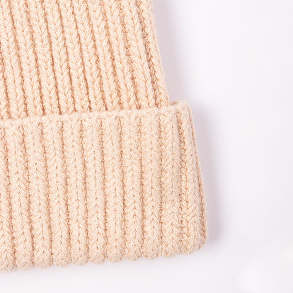 private label winter hat production cuff detail