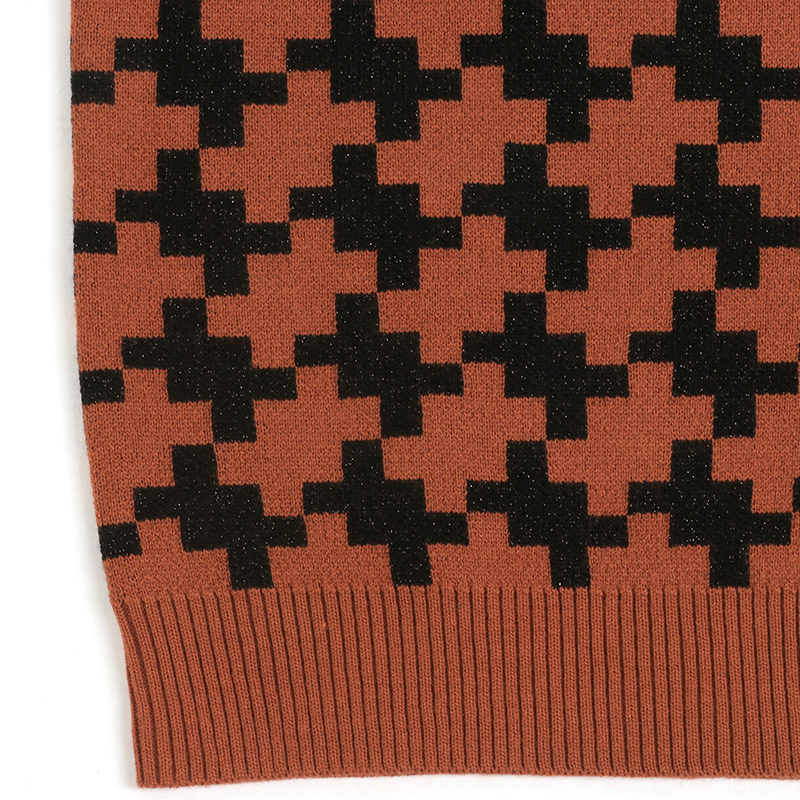 oversized retro-inspired geometric pattern knit sweater rib hem detials