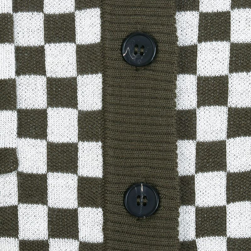 custom knitwear supplier button detail