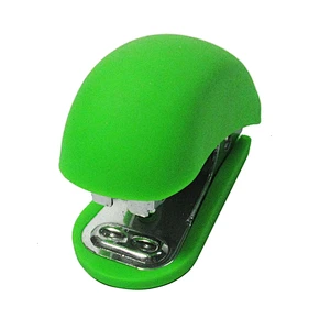 Colorful plastic 24/6 26/6 staples mini stapler