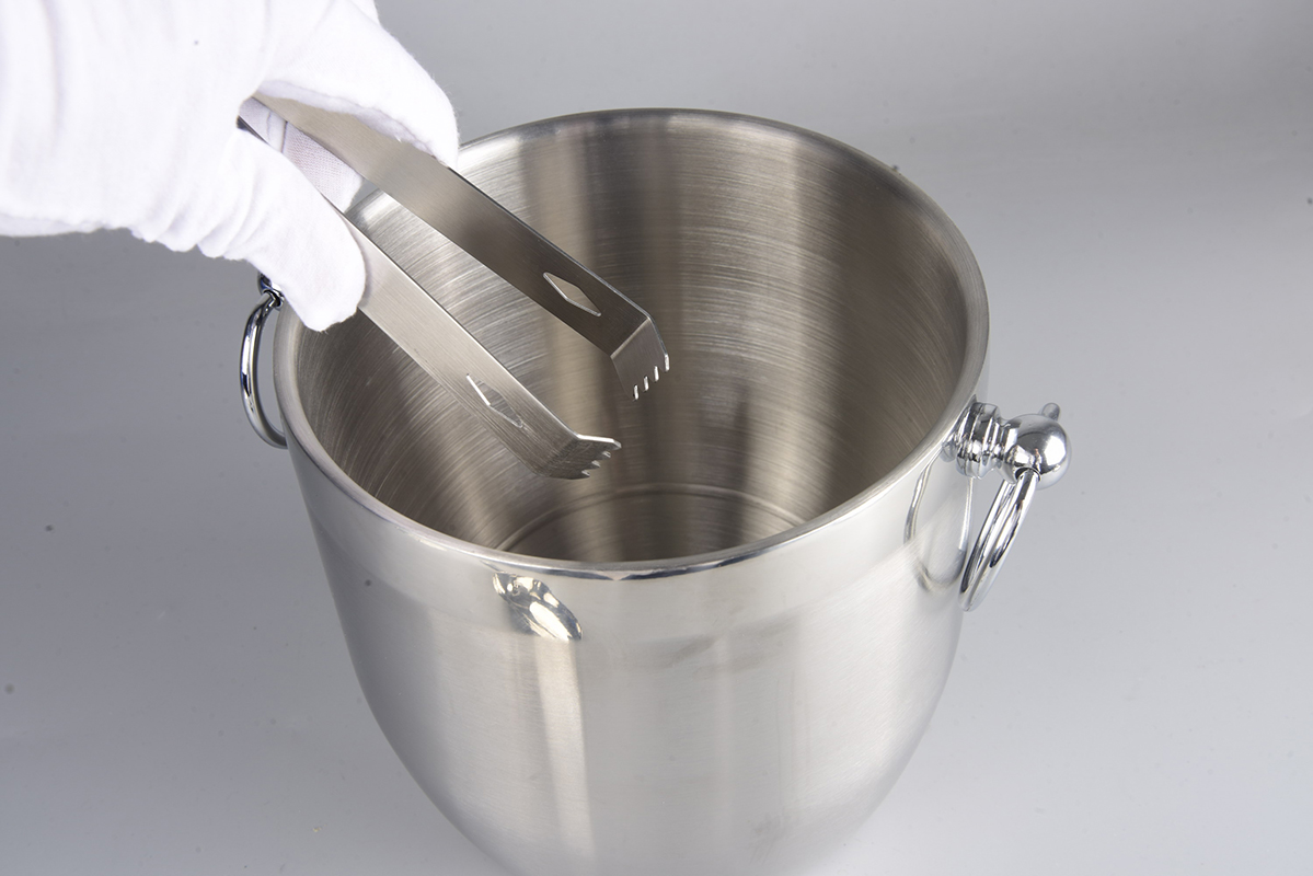 metal ice bucket
