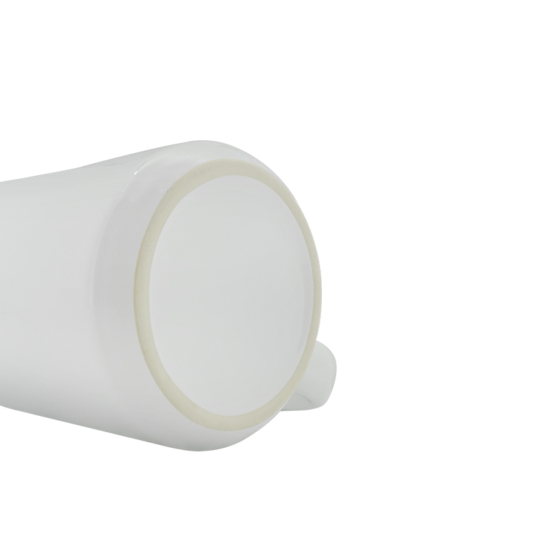 non-slip designed bottom