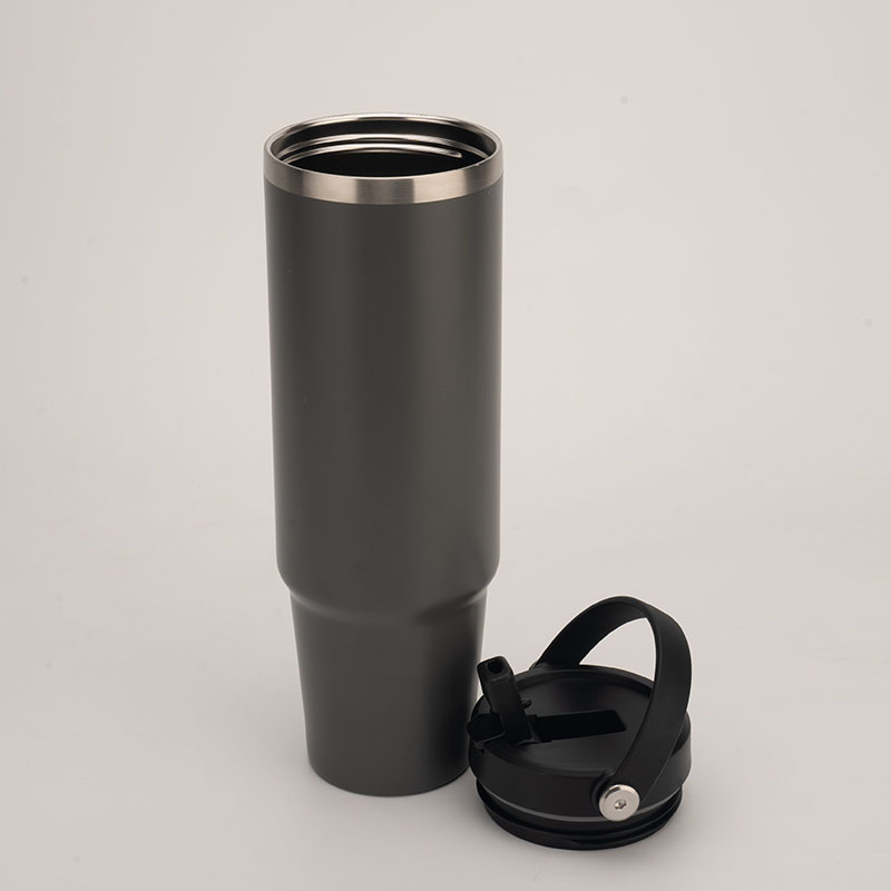 travel tumbler