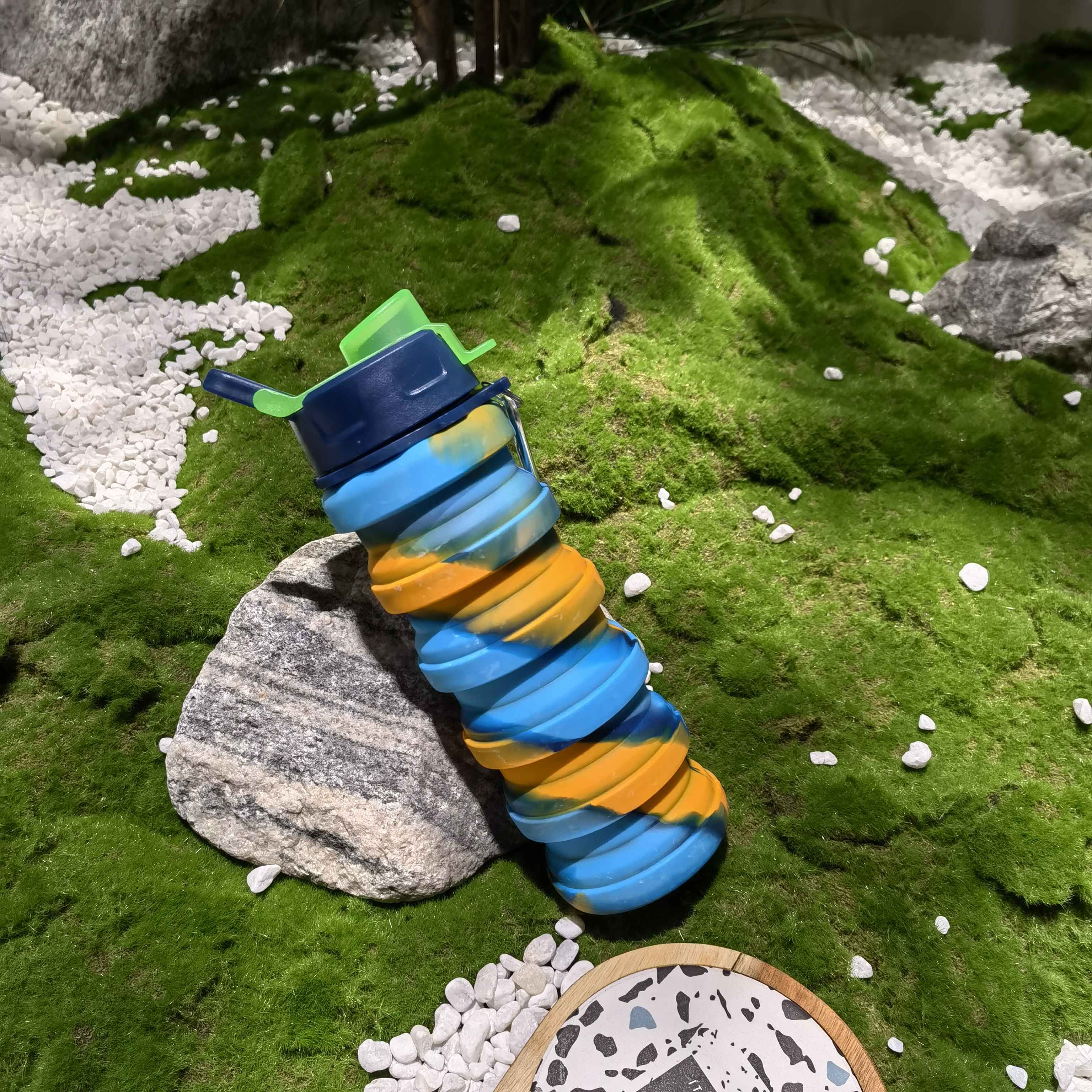 outdoor silicone bottle with handle