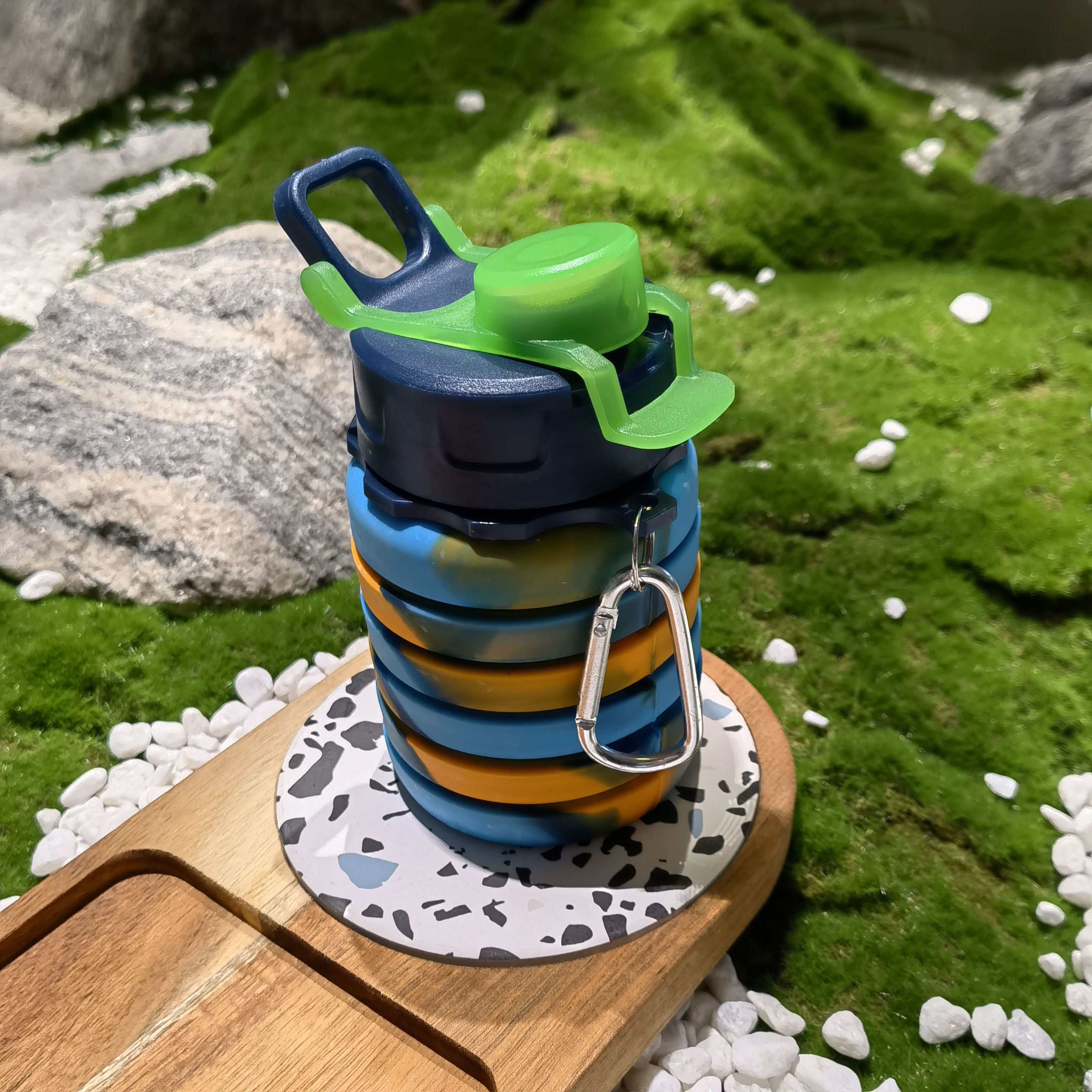 foldable silicone bottle with carabiner