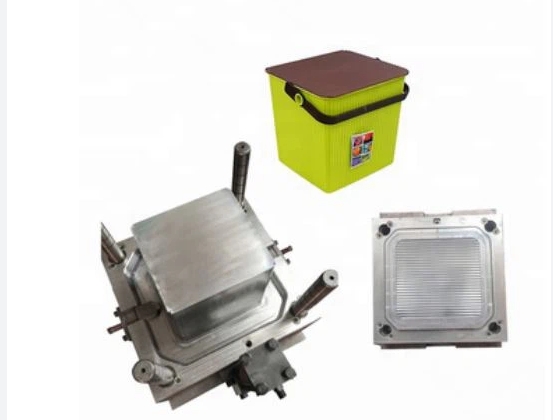 plastic molding process