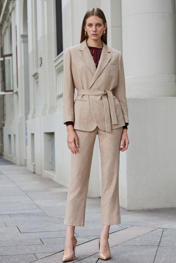 Wool nude lapel slim-fit professional suit