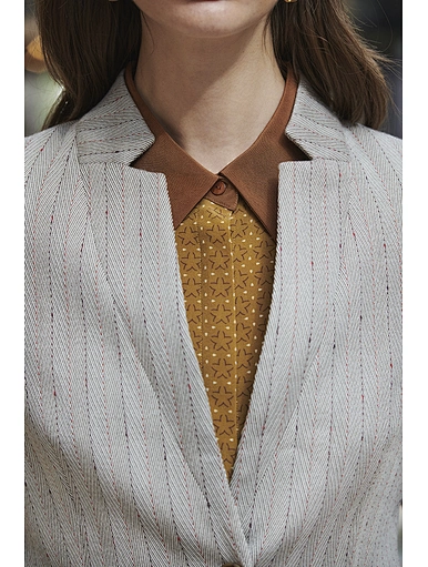 One-button British suit