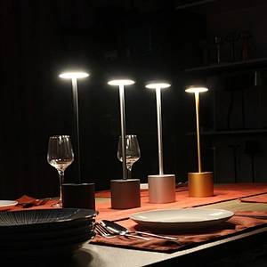 Modern Restaurant Cordless Rechargeable Usb Led Table Lamp Hotel Desk Lamps
