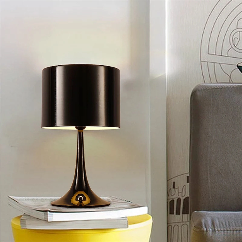 Modern designer Interior decoration lighting black metal table lamp