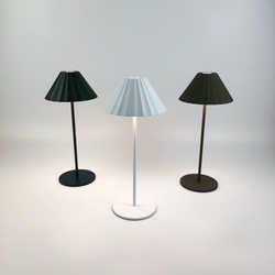 Restaurant Rechargeable Table Lamp Ip54 Modern Cordless Led Table Lamps Indoor Desk Lamp