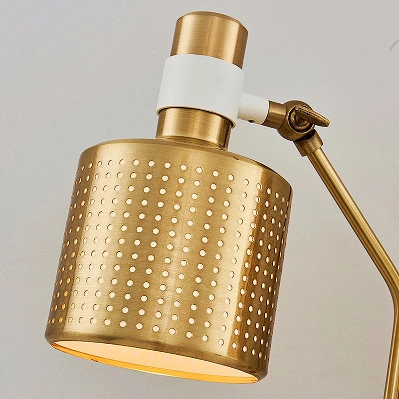 Modern  Metal Lamp Personalized Brass Color Decorative Wall Mount Lamp Hotel Light Fixtures