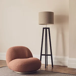 European Modern Wooden Floor Lamp For Study And Sitting Room