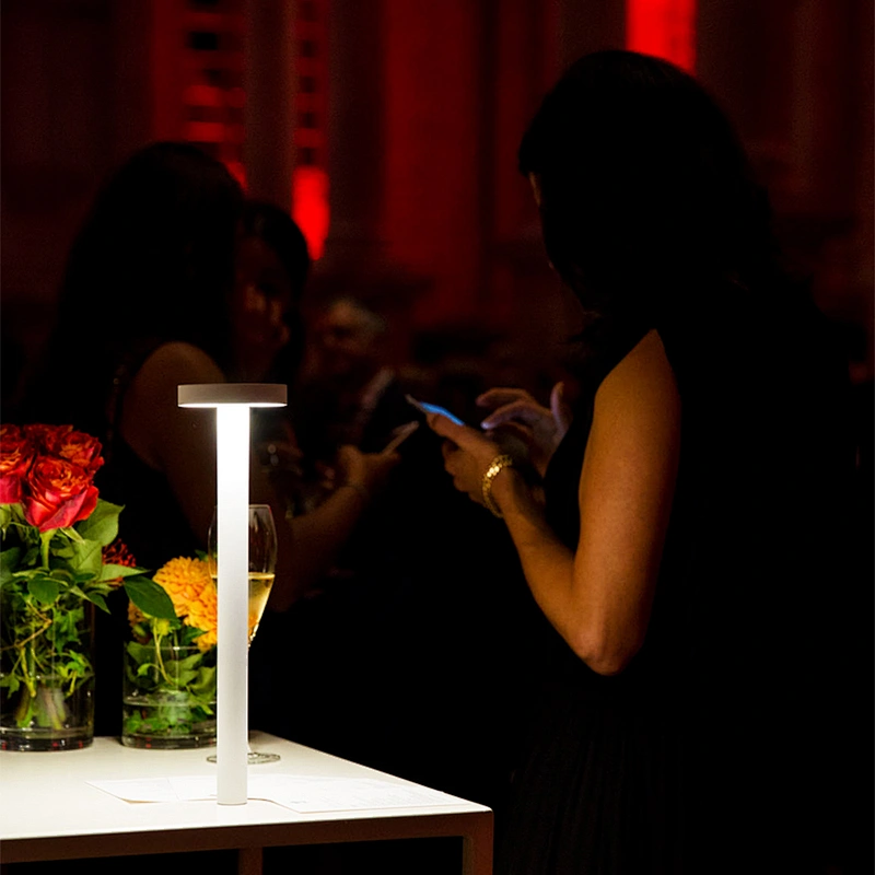 wireless waterproof IP54 rechargeable LED Cordless Table Lamp For Restaurant and hotel