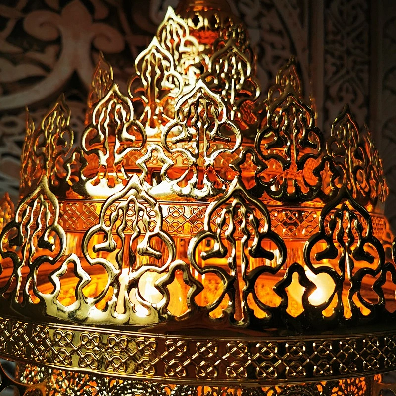 Dubai features chandeliers Morocco hotel villa restaurant Southeast Asia hollow carved chandeliers hotel light fixtures