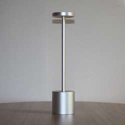 Restaurant Cordless Rechargeable Table Lamp Modern Metal Table Lamps Led Desk Lamp Trend 2022