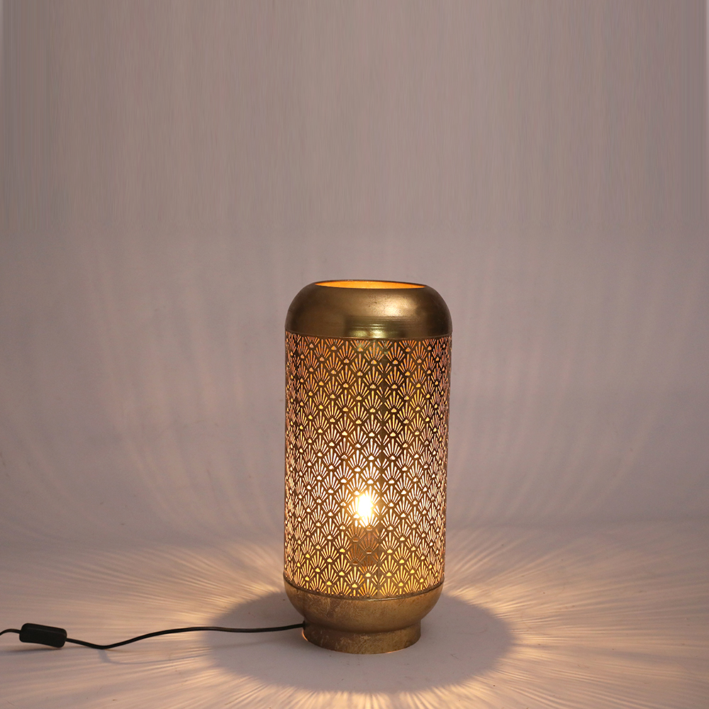 Bronze  iron LED lamp retro Moroccan etched table lamp  home  hotel light decoration
