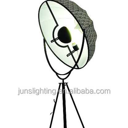 Adjustable industrial photography floor lamp