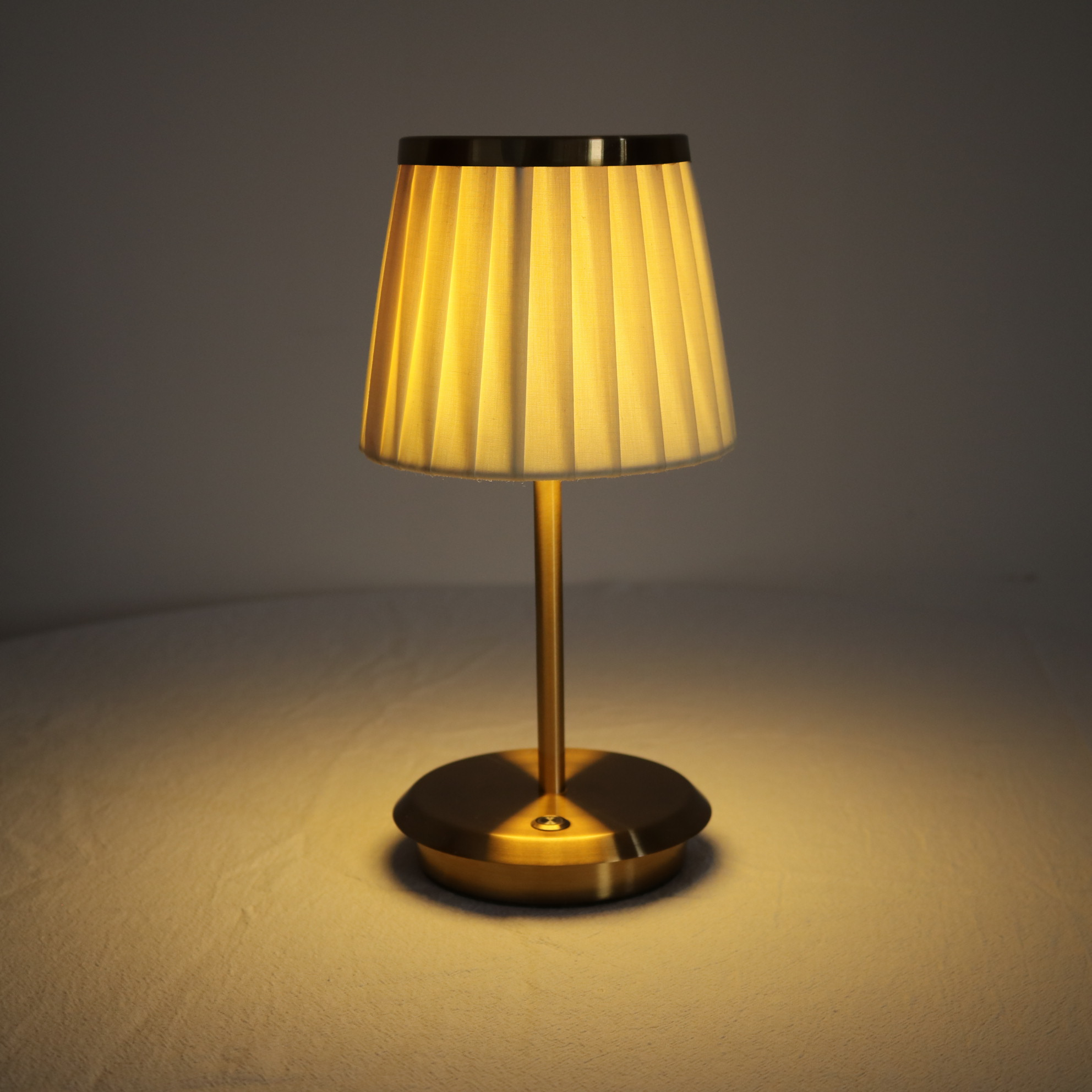 USB Charging Table Lamp Light Dimmable Night Light Stand Lampshade of cloth Lamp