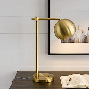 Gold Luxury Hotel Decorate Bed Side Study Metal Table Lamp Modern LED Desk Lamps