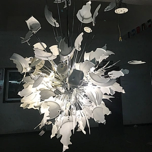 New Creative Design Broken Dishes Ceramic Tableware Assembly Luxury Restaurant Chandelier Pendant Light