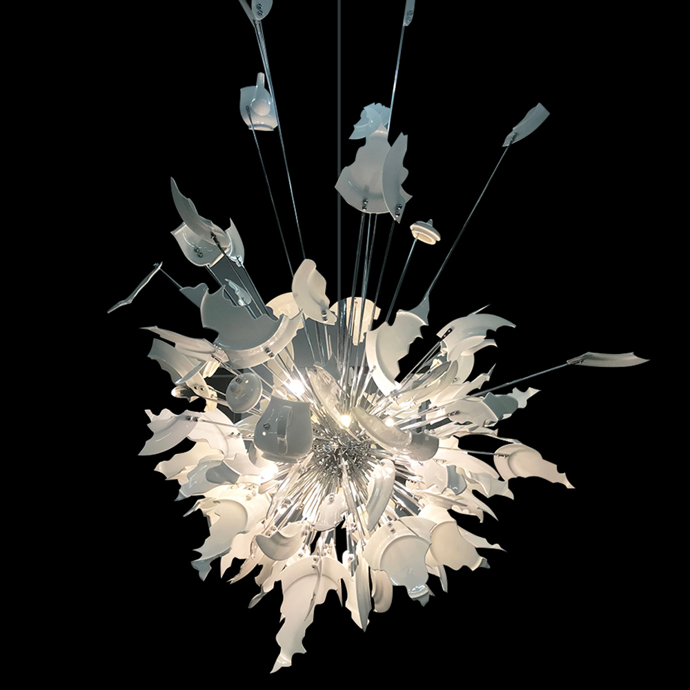 New Creative Design Broken Dishes Ceramic Tableware Assembly Luxury Restaurant Chandelier Pendant Light