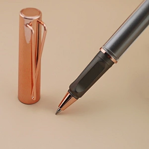 Hot Selling Customize Promotional Stationery Plastic 0.5mm Gel Ink gel Pen for School Office