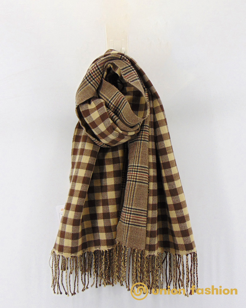 Wholesale Luxury Womens And Mens Knitting Scarf  Winter Solid Tassel Scarf for Ladies Woven Big Size Scarf Plain Dyed