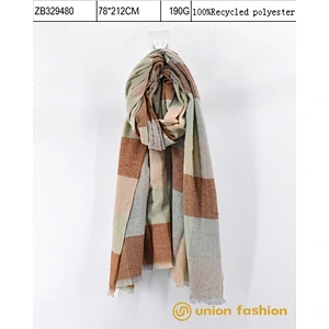 Wholesale Luxury Womens And Mens Knitting Scarf  Winter Solid Tassel Scarf for Ladies Woven Big Size Scarf Plain Dyed