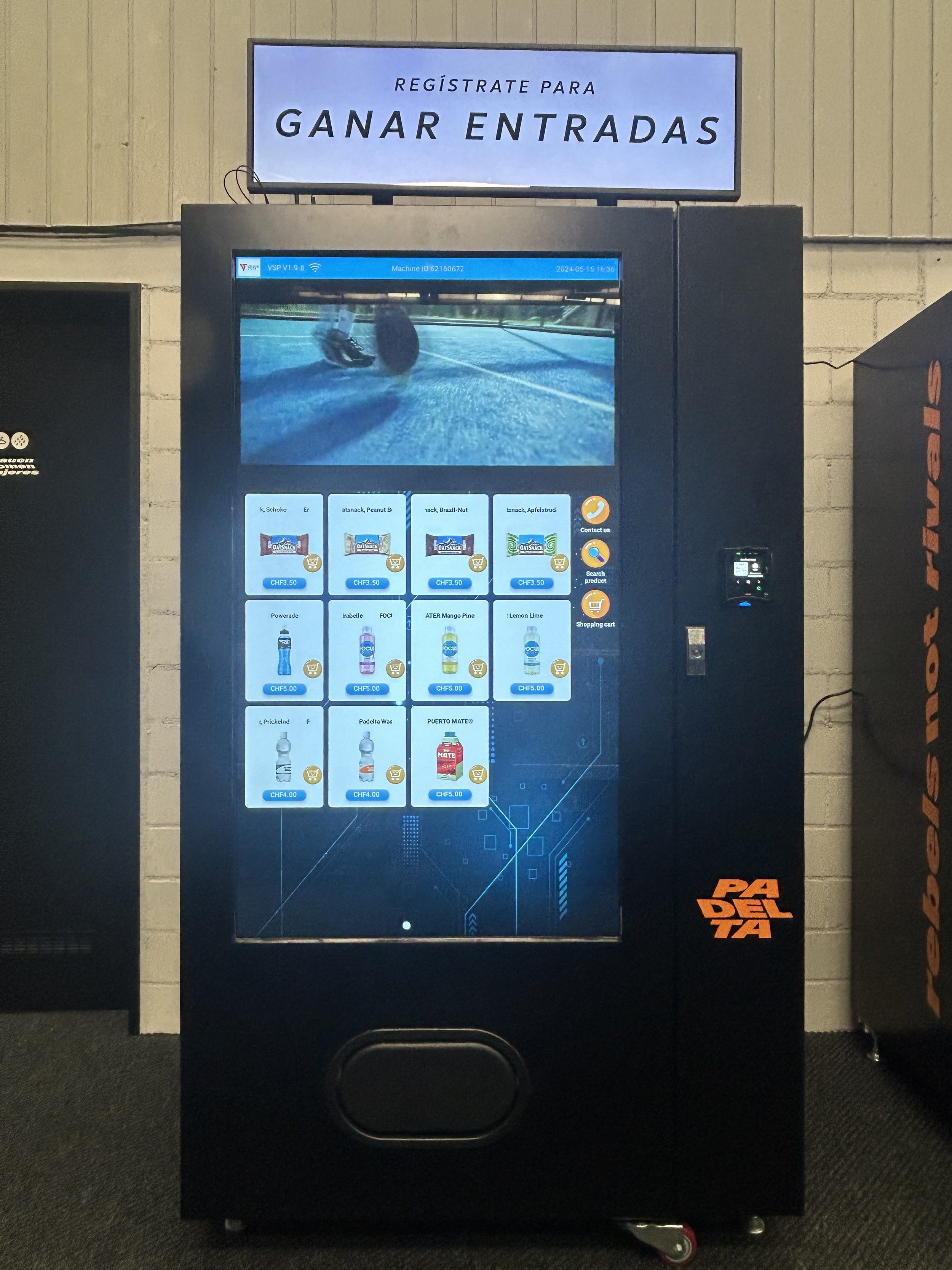 Snacks Cold Beverages Vending Machine with 43-inch Extra Top Screen IS Large screen advertising vending machine