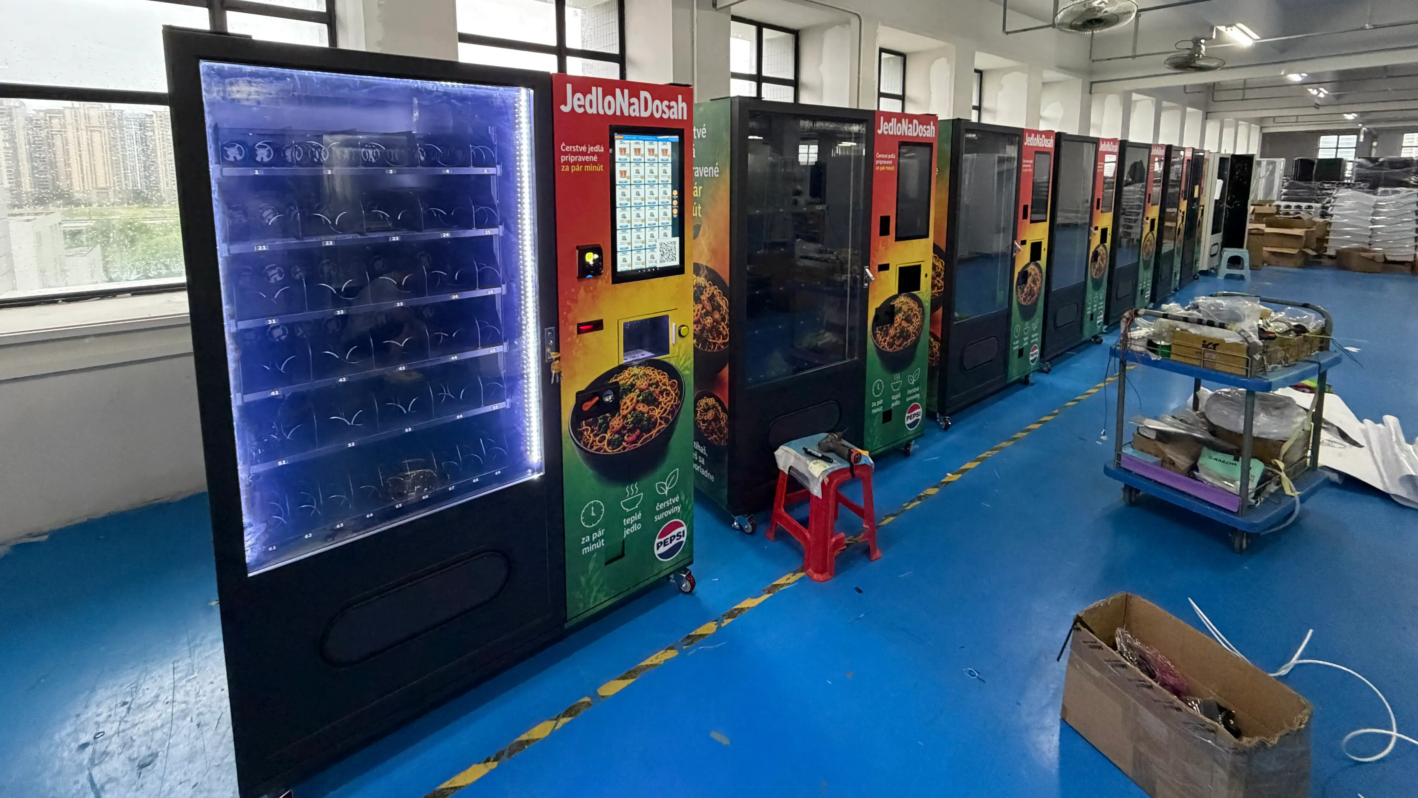 WEIMI Smart Ramen Vending Machine with CE certifications