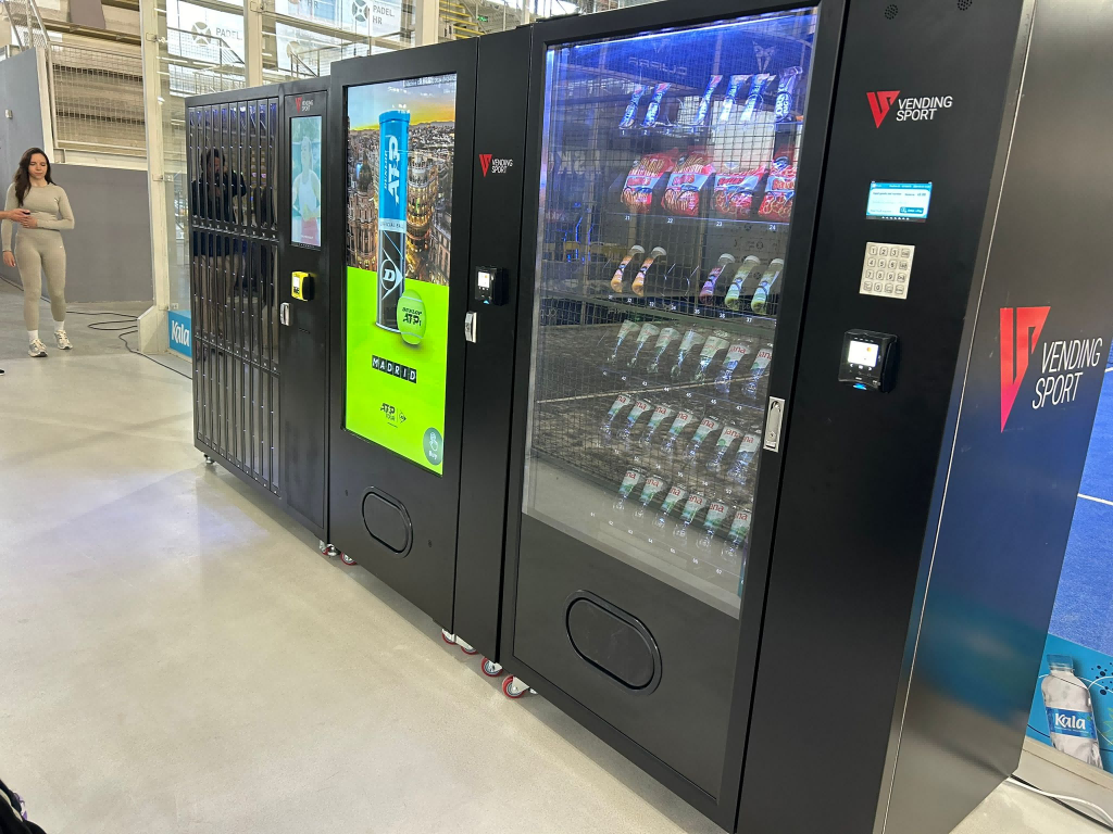 Rent and Sell Sports Vending Machine for Renting Sports Equipment Energy Bars Drinks