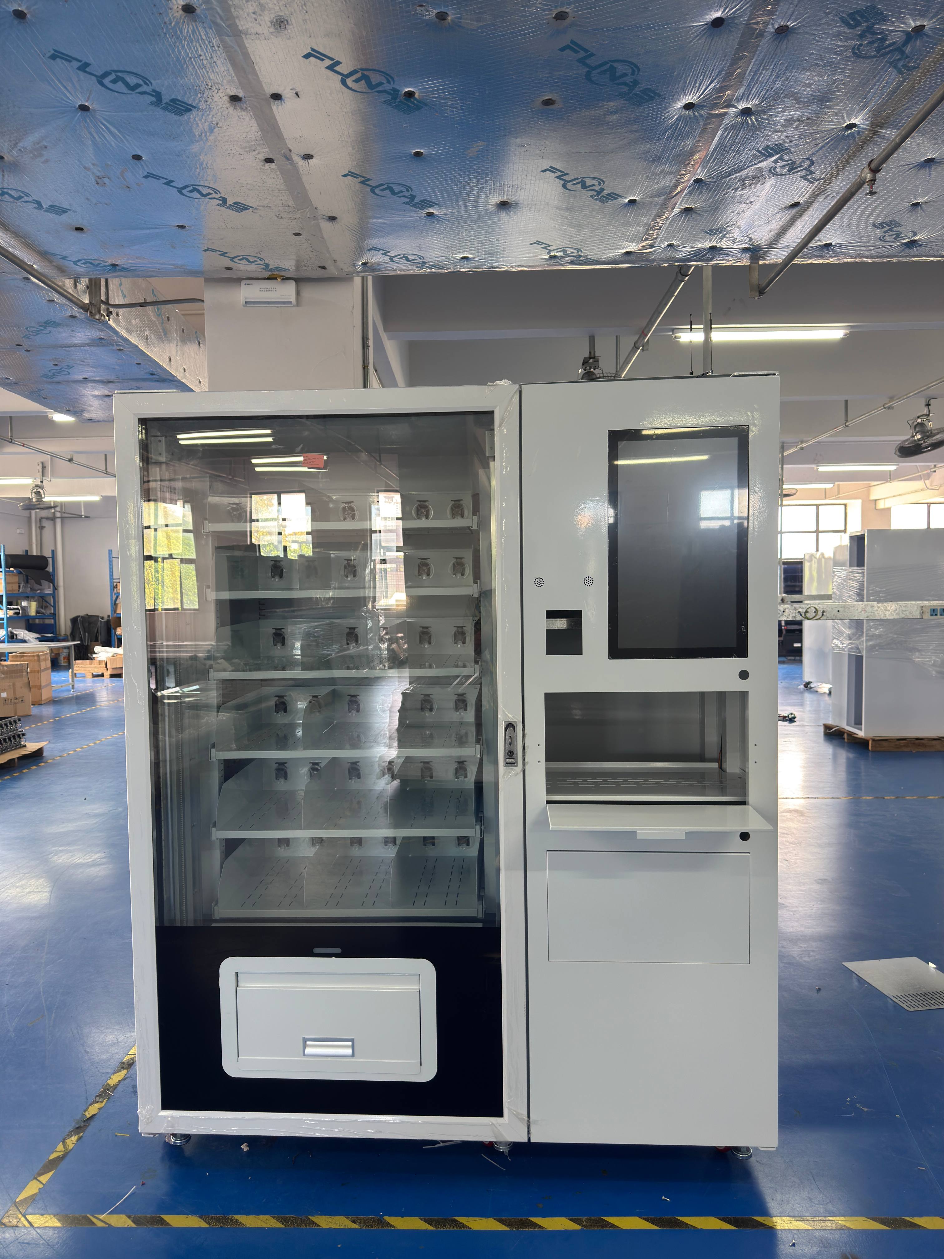 Smart Fast Food Vending Machine to Boost Sales and Maximize Profits