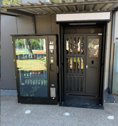 Outdoor Housing for Vending Machine for Sale