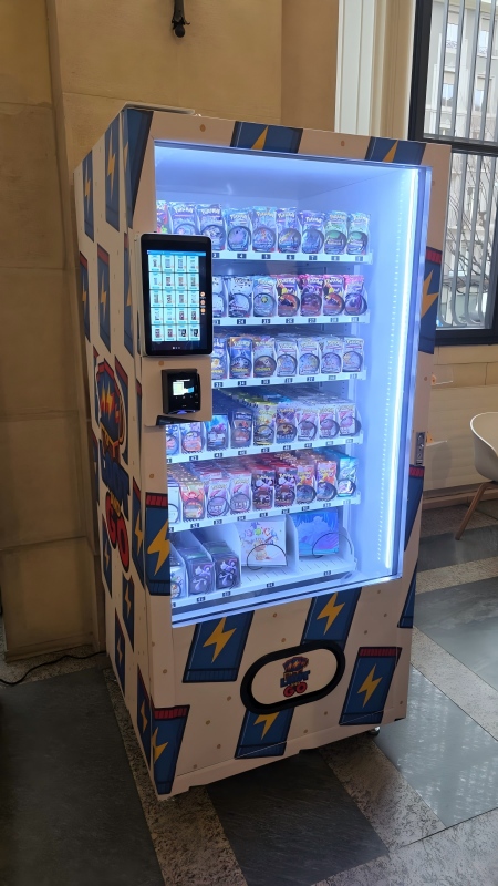 web3-reward-trading-card-vending-machine