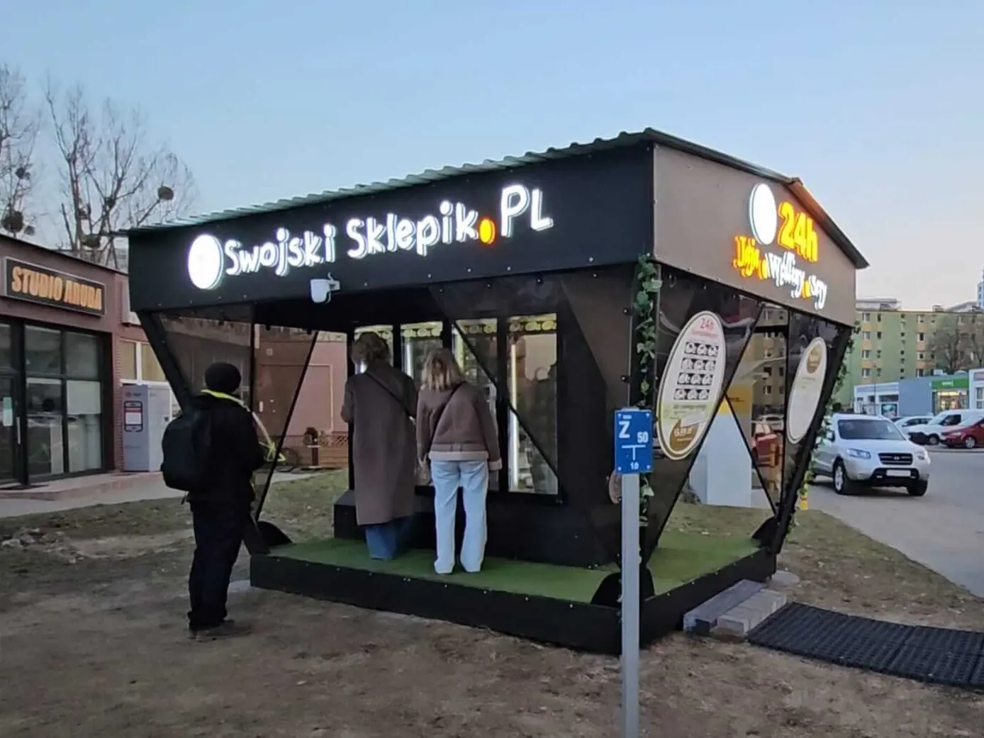 WEIMI egg locker vending machine in Poland