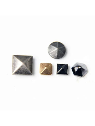 pyramid studs