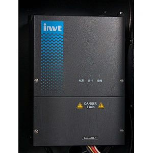 Permanent magnet motor inverter single-stage series