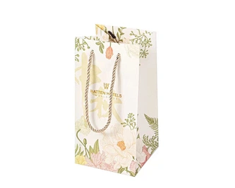 Customized luxury boutique foldable waterproof wholesale kraft paper bag, clothing and cosmetics shopping handbag with logo