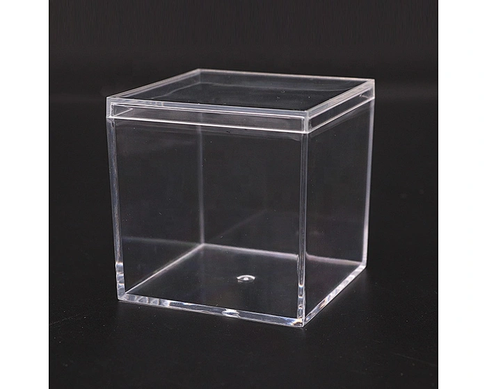 square clear lid box