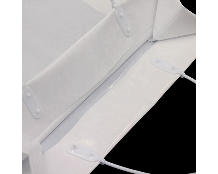 plastic bags with handles
